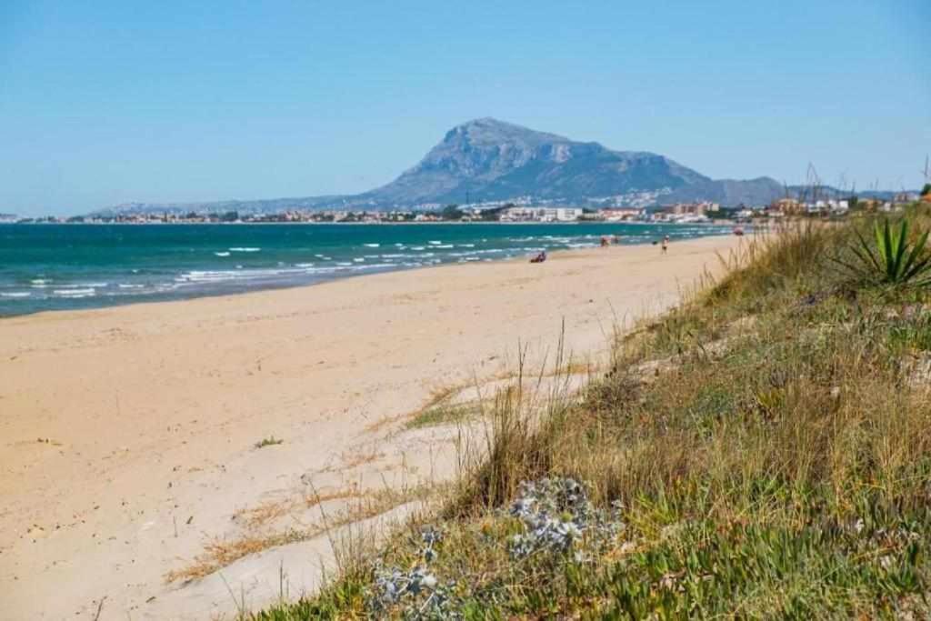Apartamentos El Sol A 20 Metros Del Mar Denia Exteriör bild